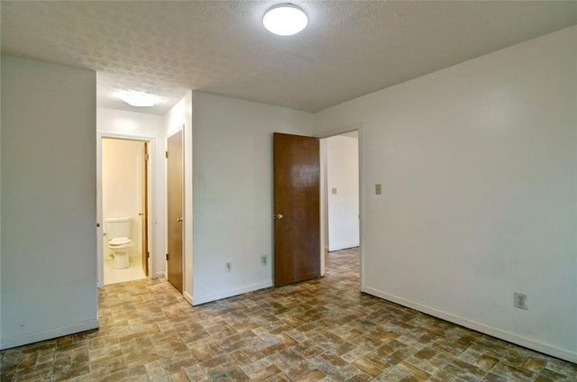5653 Waterford Court, Morrow, GA 30260