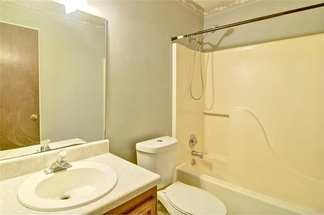 5653 Waterford Court, Morrow, GA 30260