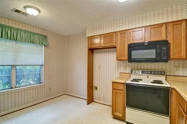 5653 Waterford Court, Morrow, GA 30260