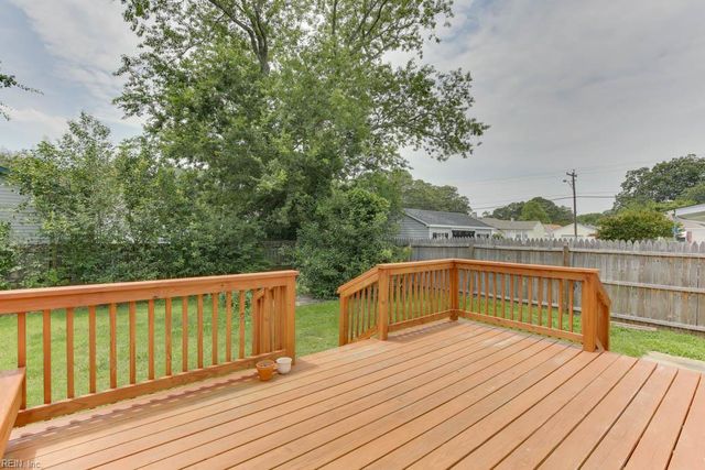 1405 Baychester AVE, Norfolk, VA 23503