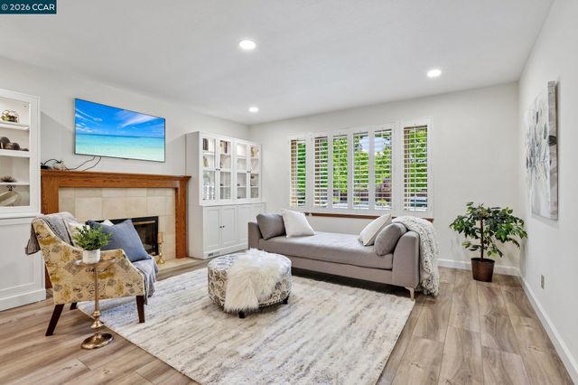 1977 Altair Ave, Livermore, CA 94550