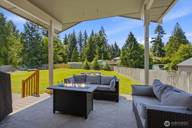 8102 323rd Place, Stanwood, WA 98292