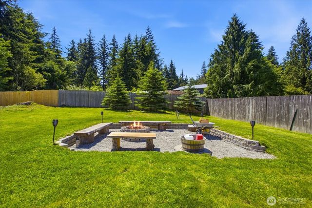 8102 323rd Place, Stanwood, WA 98292