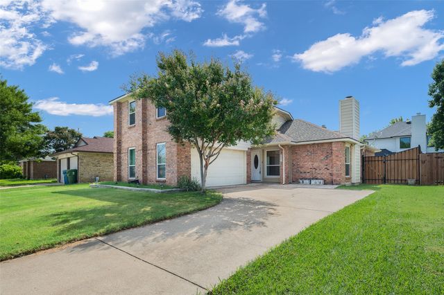 1028 Colony Street, Flower Mound, TX 75028
