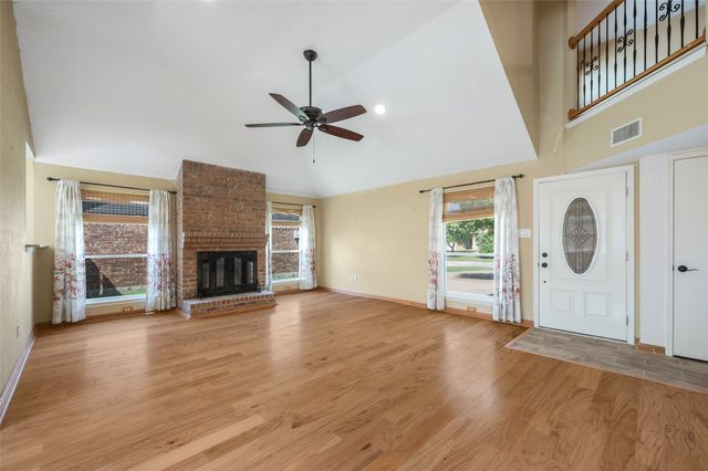 1028 Colony Street, Flower Mound, TX 75028