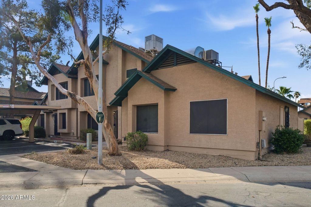 8028 N 48TH Avenue, Glendale, AZ 85302 — photo 4