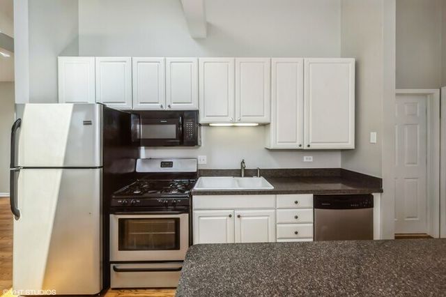 1213 N HONORE Street 3, Chicago, IL 60622