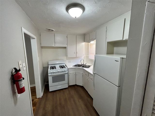 8819 Timberside Drive 7, Houston, TX 77025