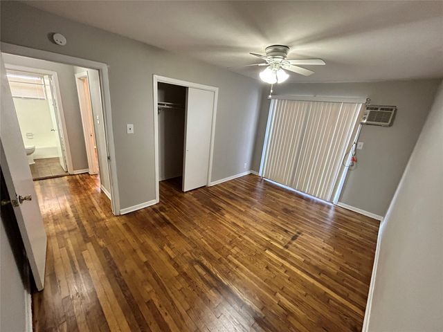 8819 Timberside Drive 7, Houston, TX 77025
