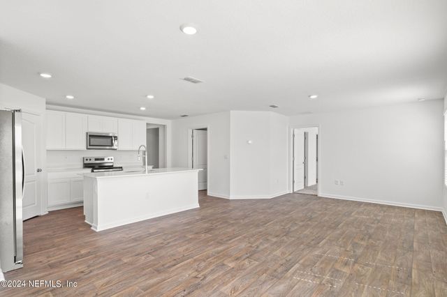 12422 RUBBER FIG Terrace, Jacksonville, FL 32218