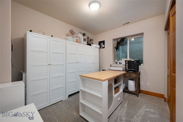 501 Red Barn Drive, Belgrade, MT 59714