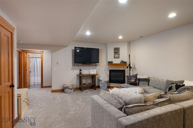 501 Red Barn Drive, Belgrade, MT 59714