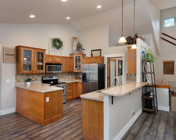 501 Red Barn Drive, Belgrade, MT 59714