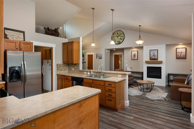 501 Red Barn Drive, Belgrade, MT 59714