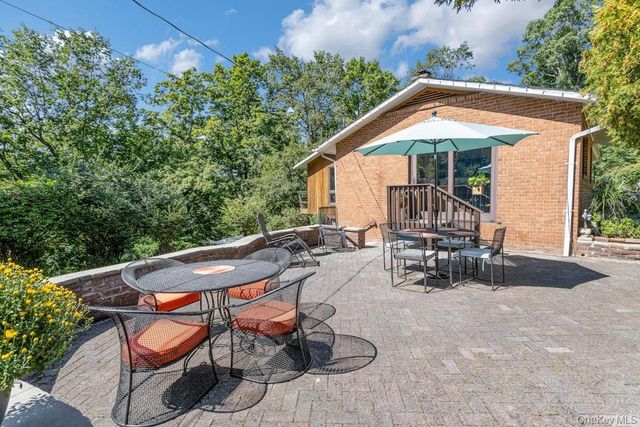 2 Buttermilk Falls, Nyack, NY 10960