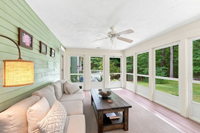27 Juniper Road, Upton, MA 01568