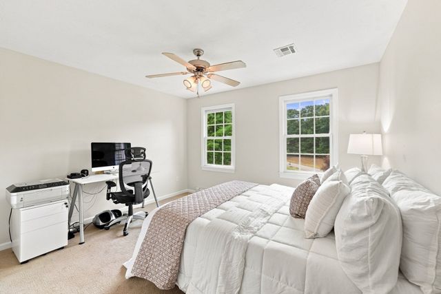 27 Juniper Road, Upton, MA 01568