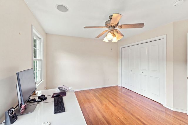 27 Juniper Road, Upton, MA 01568