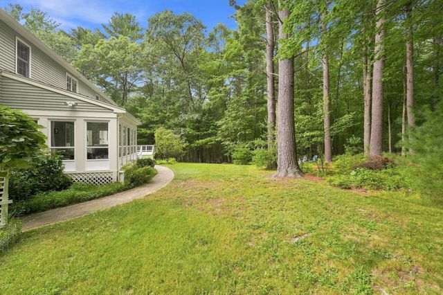 27 Juniper Road, Upton, MA 01568
