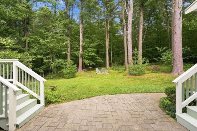 27 Juniper Road, Upton, MA 01568