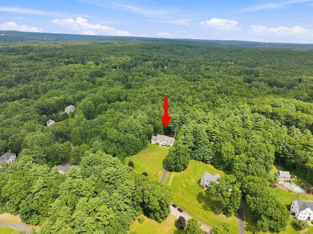 27 Juniper Road, Upton, MA 01568