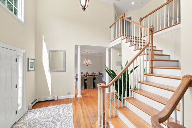 27 Juniper Road, Upton, MA 01568