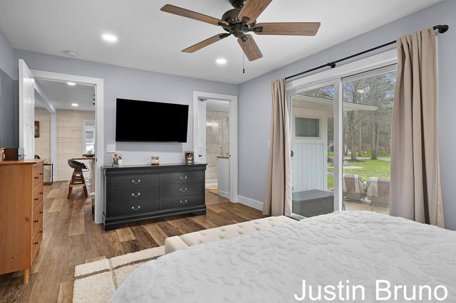 15952 Groesbeck Street, Grand Haven, MI 49417