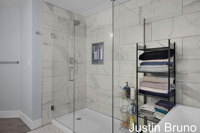 15952 Groesbeck Street, Grand Haven, MI 49417