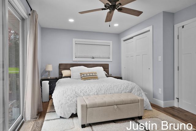 15952 Groesbeck Street, Grand Haven, MI 49417