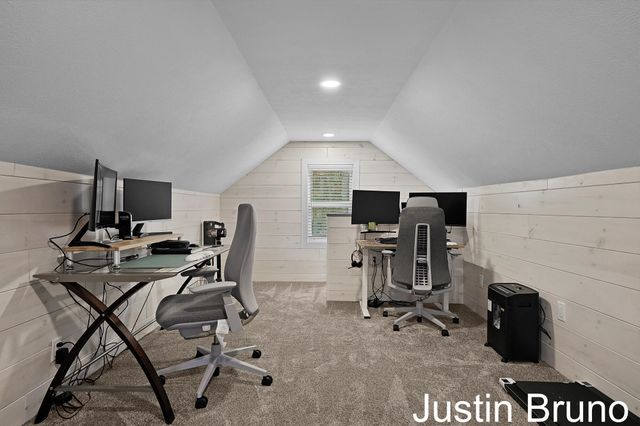 15952 Groesbeck Street, Grand Haven, MI 49417