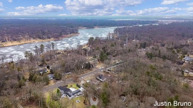 15952 Groesbeck Street, Grand Haven, MI 49417