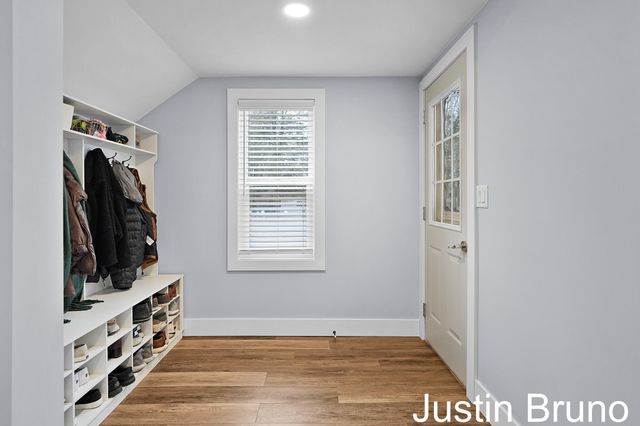 15952 Groesbeck Street, Grand Haven, MI 49417