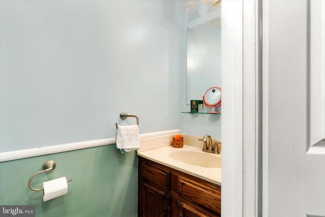 19 JAMES CUBBERLY CT, Hamilton, NJ 08610