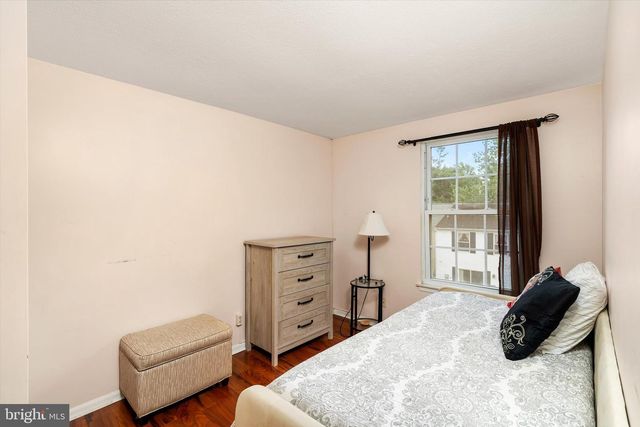 19 JAMES CUBBERLY CT, Hamilton, NJ 08610