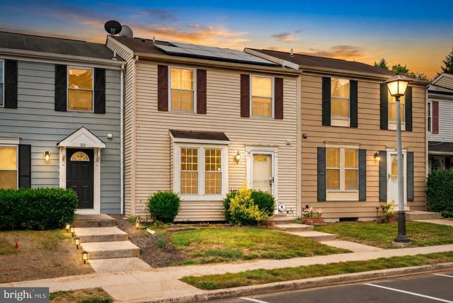 19 JAMES CUBBERLY CT, Hamilton, NJ 08610