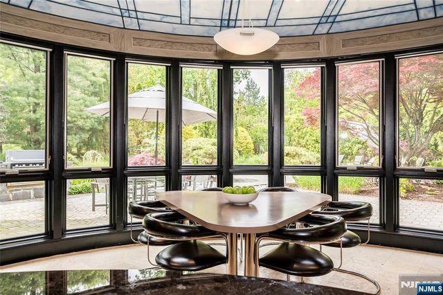 4 Hunter Ridge, Woodcliff Lake, NJ 07677