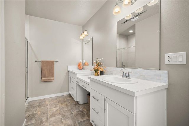18224 E 19th Ave, Spokane Valley, WA 99016