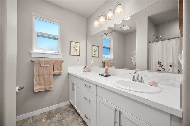 18224 E 19th Ave, Spokane Valley, WA 99016