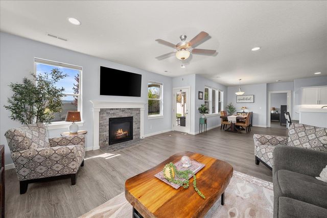18224 E 19th Ave, Spokane Valley, WA 99016