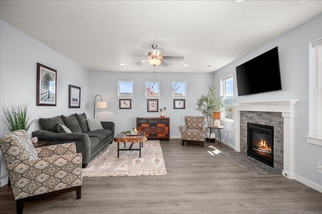 18224 E 19th Ave, Spokane Valley, WA 99016