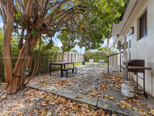 7731 SW 18th Ter, Miami, FL 33155