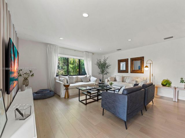 7731 SW 18th Ter, Miami, FL 33155