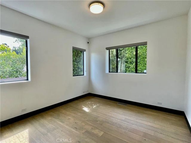 1319 Sunset Plaza Drive, Los Angeles, CA 90069