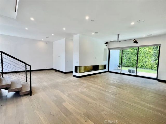 1319 Sunset Plaza Drive, Los Angeles, CA 90069