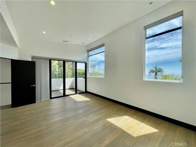 1319 Sunset Plaza Drive, Los Angeles, CA 90069