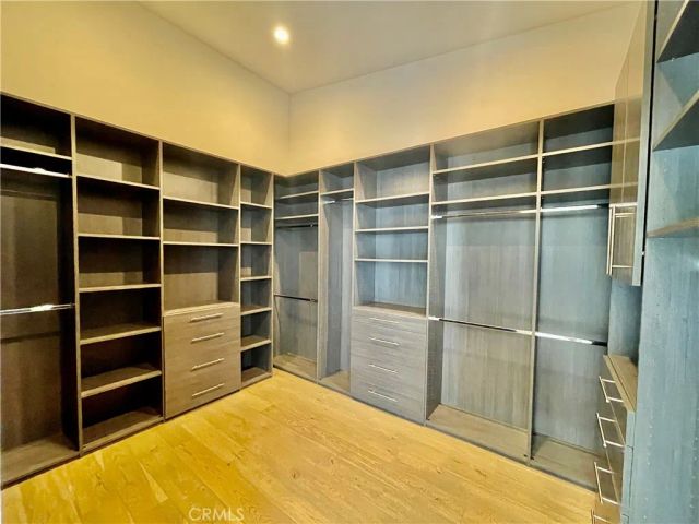 1319 Sunset Plaza Drive, Los Angeles, CA 90069