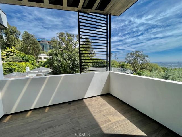 1319 Sunset Plaza Drive, Los Angeles, CA 90069