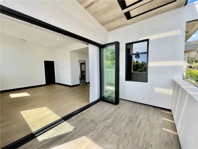 1319 Sunset Plaza Drive, Los Angeles, CA 90069