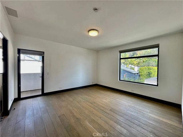 1319 Sunset Plaza Drive, Los Angeles, CA 90069