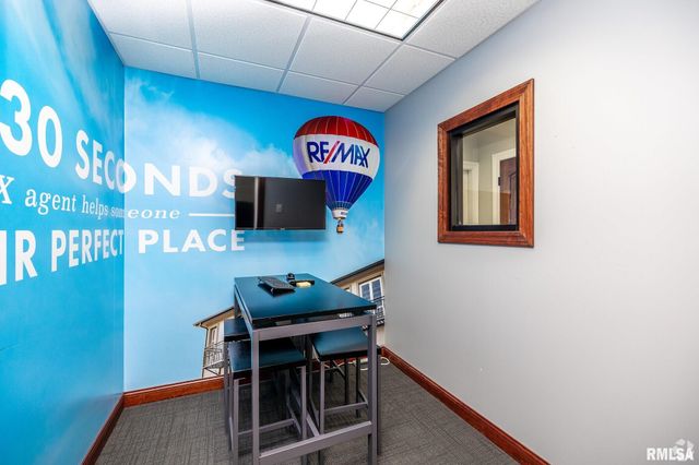 3709 N HARRISON Street, Davenport, IA 52806